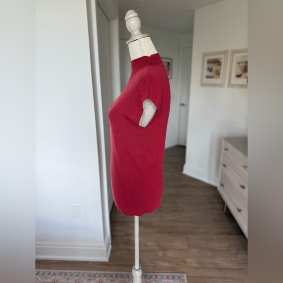 Ann Taylor Red Cap Sleeve Fitted Blouse - Picture 3 of 5